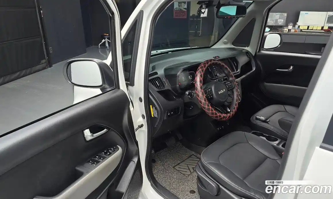 Kia Ray 2023 1.0 Автомат в Москве № 338491, фото 10