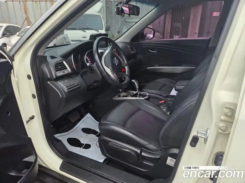 SsangYong TIBOLI 2015 1.6 Автомат в Москве № 34003, фото 14