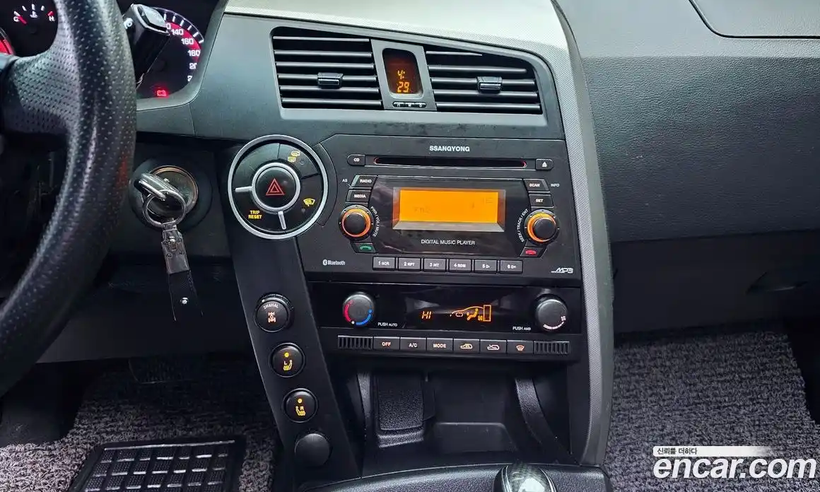 SsangYong Korando 2012 2.0 Автомат в Москве № 34568, фото 14