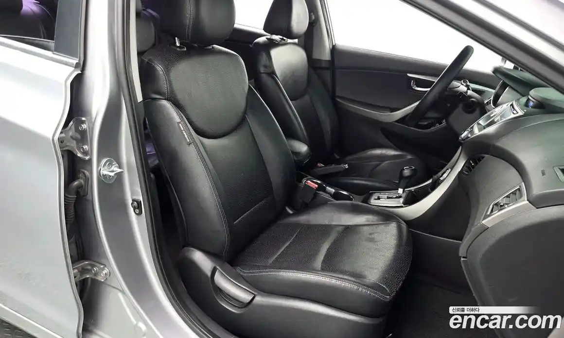 Hyundai Avante 2012 1.6 Автомат в Москве № 3463, фото 10