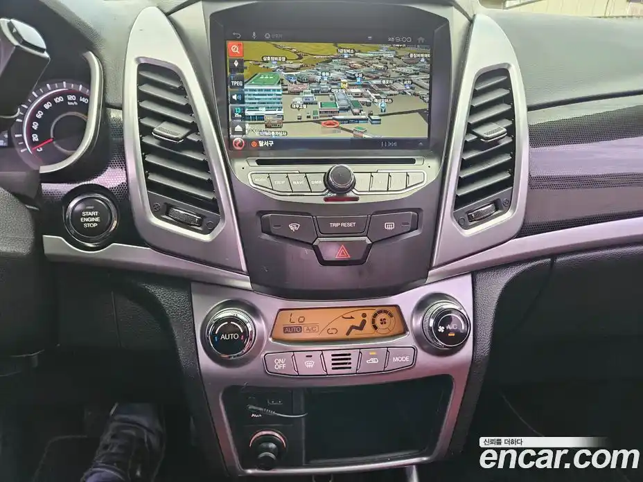 SsangYong Korando 2016 2.2 Автомат в Москве № 34747, фото 16