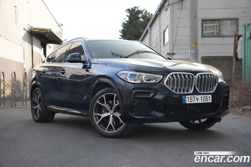 BMW X6 2023 3.0 Автомат в Москве № 361788, фото 1