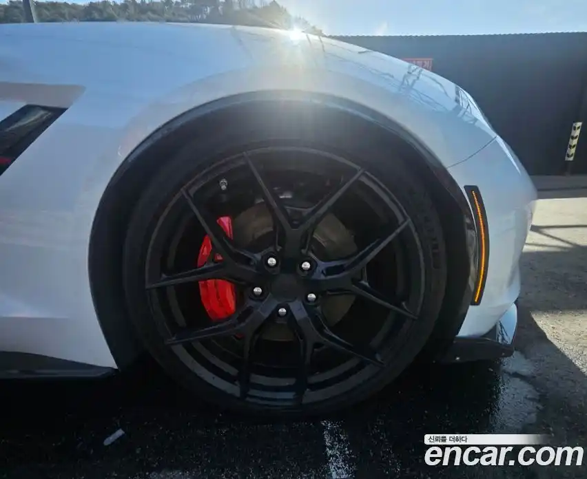 Chevrolet Corvette 2018 6.2 Автомат в Москве № 363795, фото 15