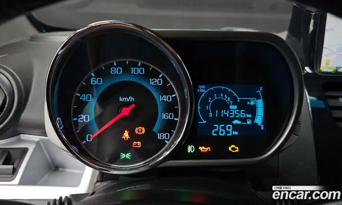 Chevrolet Spark 2014 1.0 Автомат в Москве № 371299, фото 8