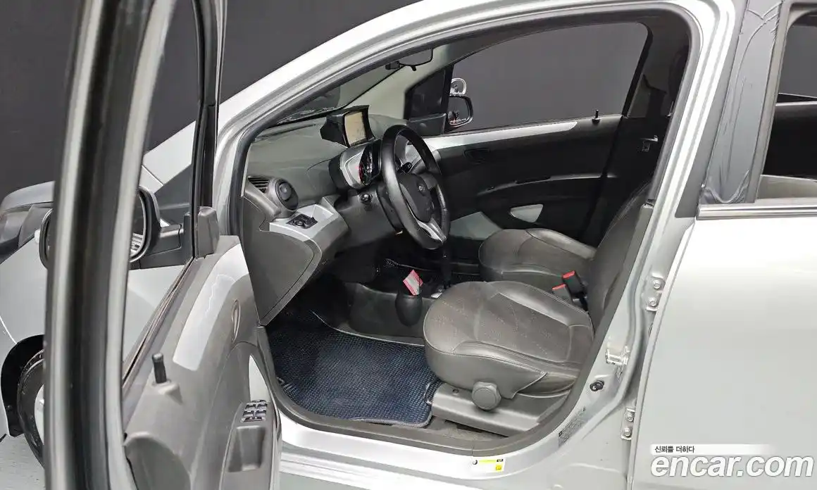 Chevrolet Spark 2014 1.0 Автомат в Москве № 371299, фото 10