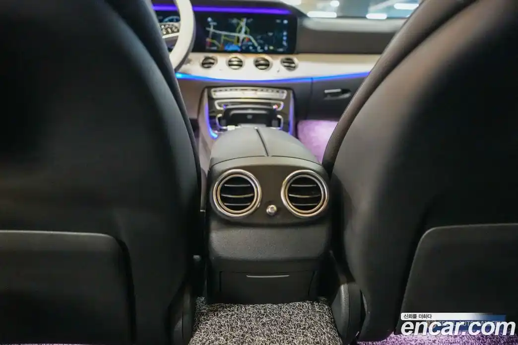 Mercedes-Benz E-Class 2021 2.0 Автомат в Москве № 372482, фото 14