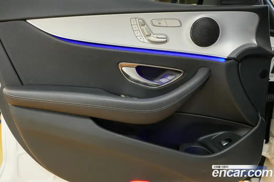 Mercedes-Benz E-Class 2021 2.0 Автомат в Москве № 372482, фото 18