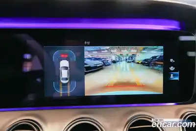 Mercedes-Benz E-Class 2021 2.0 Автомат в Москве № 372482, миниатюра 4