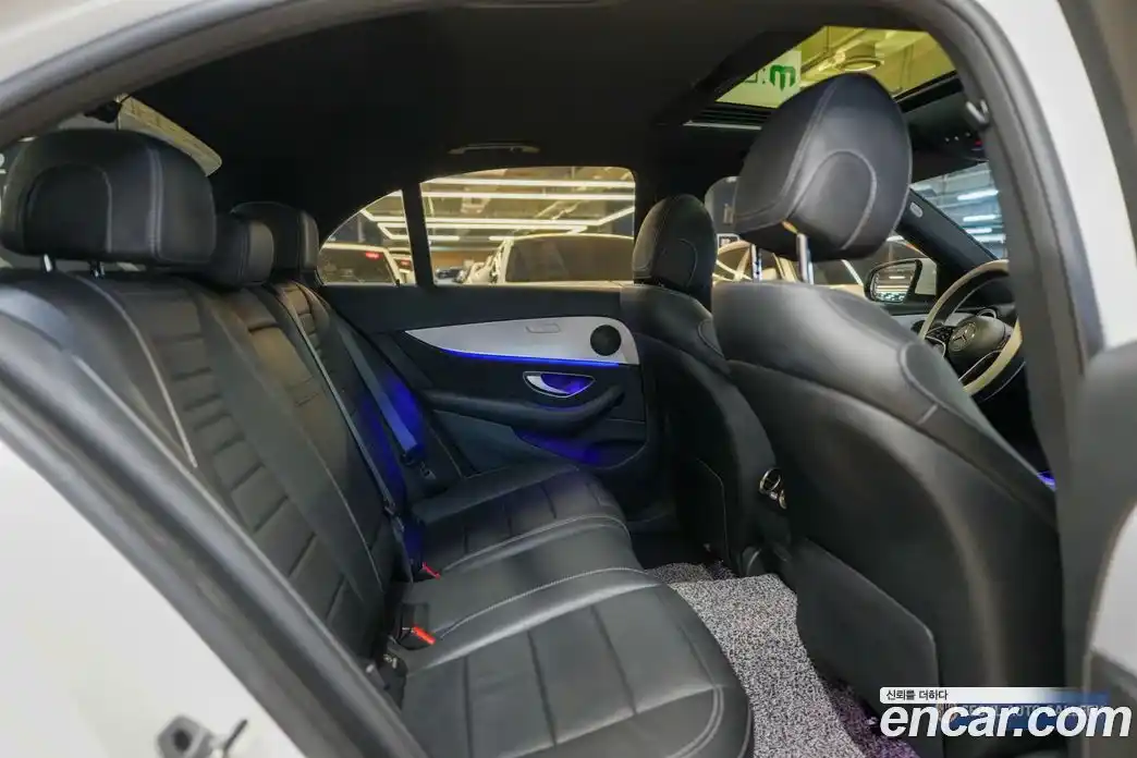 Mercedes-Benz E-Class 2021 2.0 Автомат в Москве № 372482, фото 6