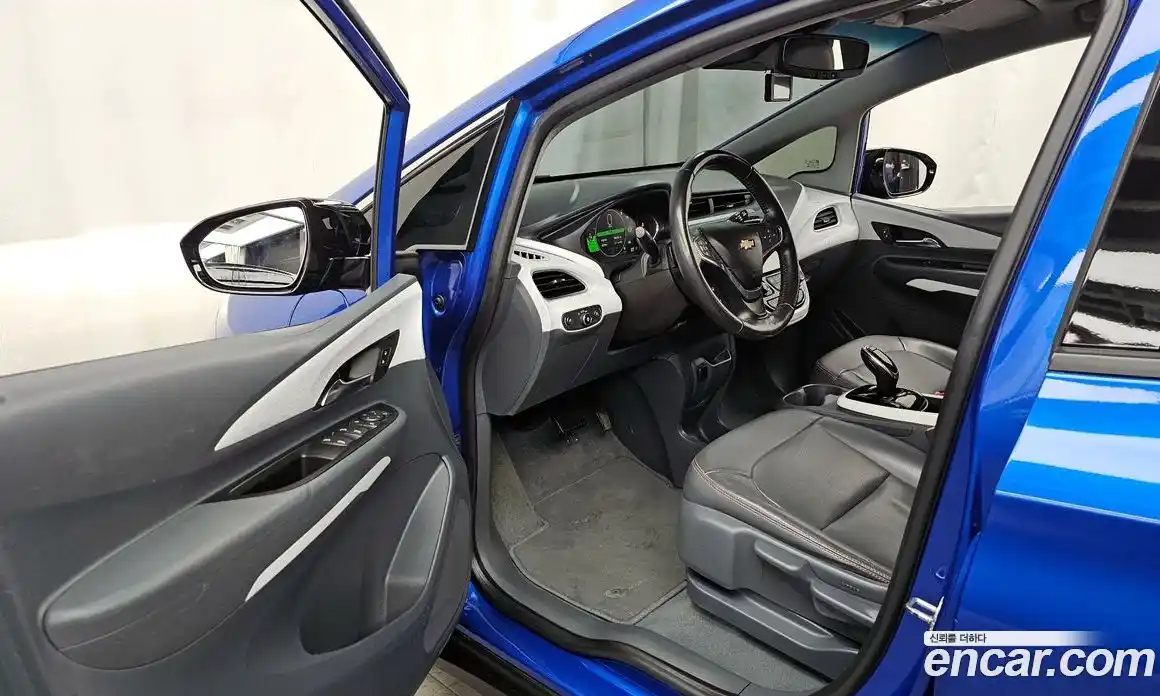 Chevrolet Bolt EV 2019 0.2 Автомат в Москве № 37638, фото 12