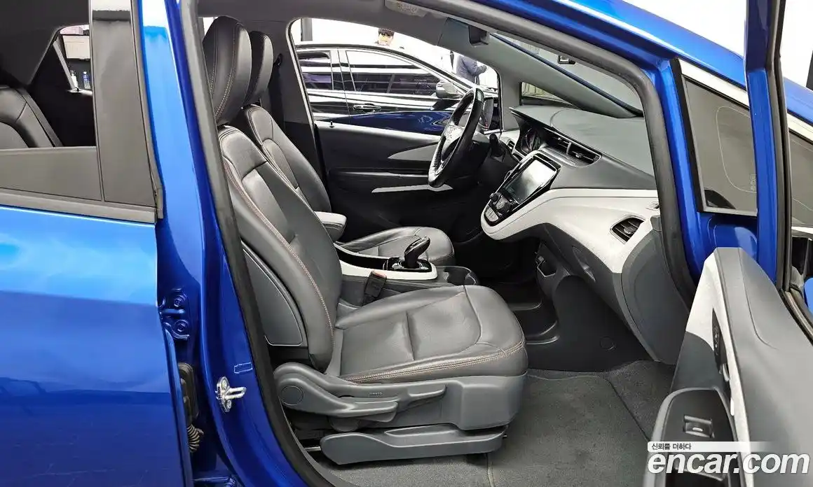 Chevrolet Bolt EV 2019 0.2 Автомат в Москве № 37638, фото 3