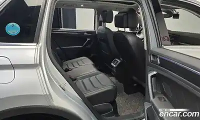 Volkswagen Tiguan 2022 2.0 Автомат в Москве № 383022, миниатюра 12