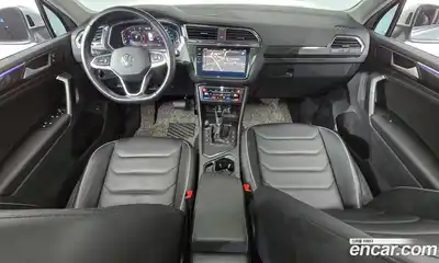 Volkswagen Tiguan 2022 2.0 Автомат в Москве № 383022, миниатюра 7