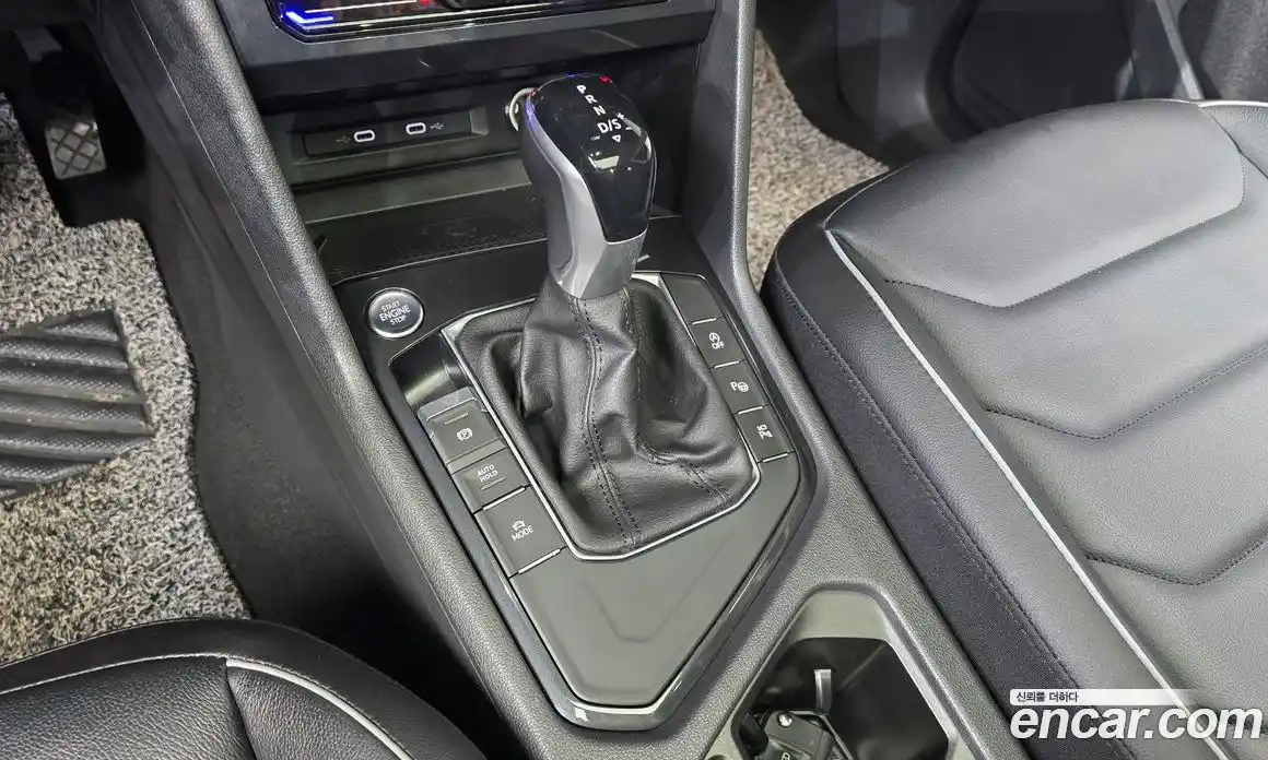 Volkswagen Tiguan 2022 2.0 Автомат в Москве № 383022, фото 9