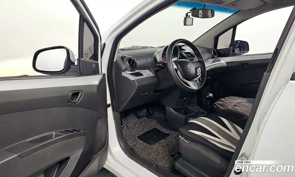 Chevrolet Spark 2014 1.0 Автомат в Москве № 39040, фото 3