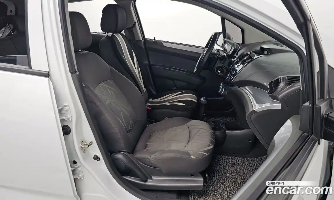 Chevrolet Spark 2014 1.0 Автомат в Москве № 39040, фото 6