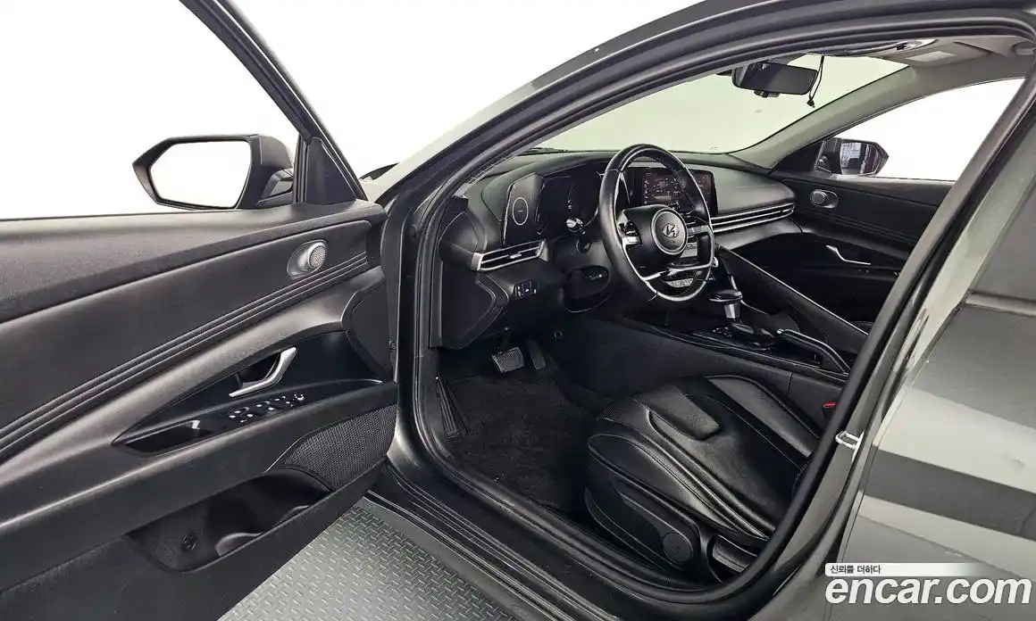 Hyundai Avante 2023 1.6 Автомат в Москве № 397450, фото 12