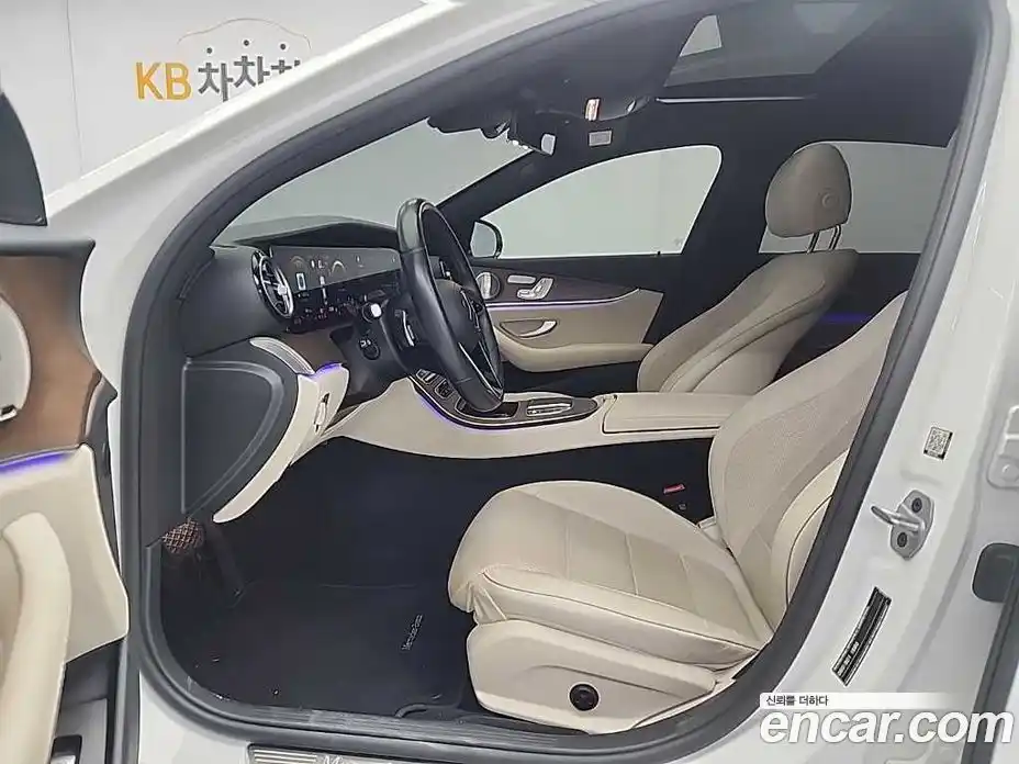 Mercedes-Benz E-Class 2023 1.9 Автомат в Москве № 411844, фото 11