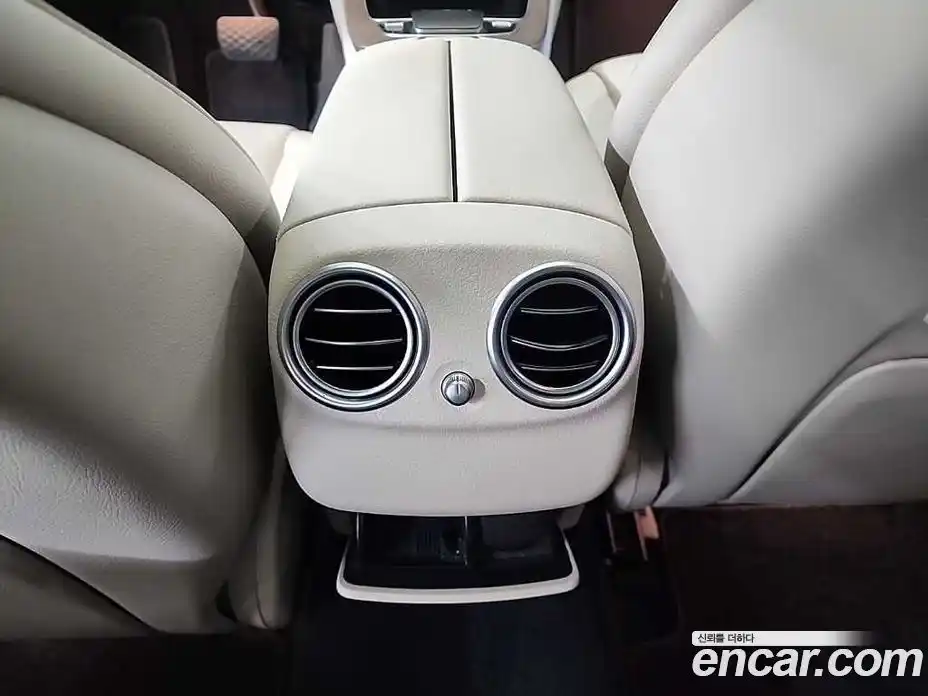 Mercedes-Benz E-Class 2023 1.9 Автомат в Москве № 411844, фото 13