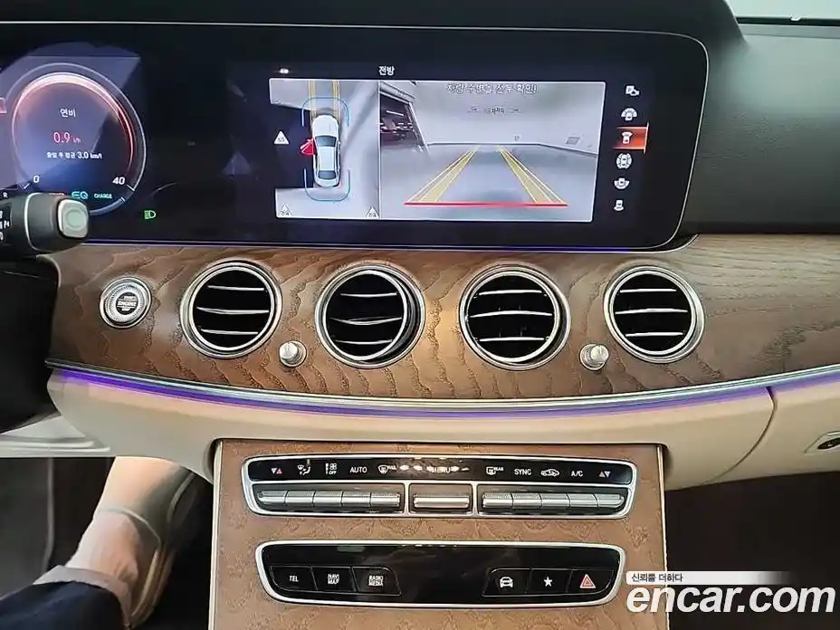 Mercedes-Benz E-Class 2023 1.9 Автомат в Москве № 411844, фото 10