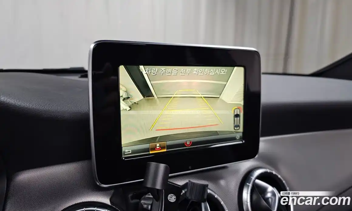 Mercedes-Benz CLA-Class 2018 2.0 Автомат в Москве № 412589, фото 15