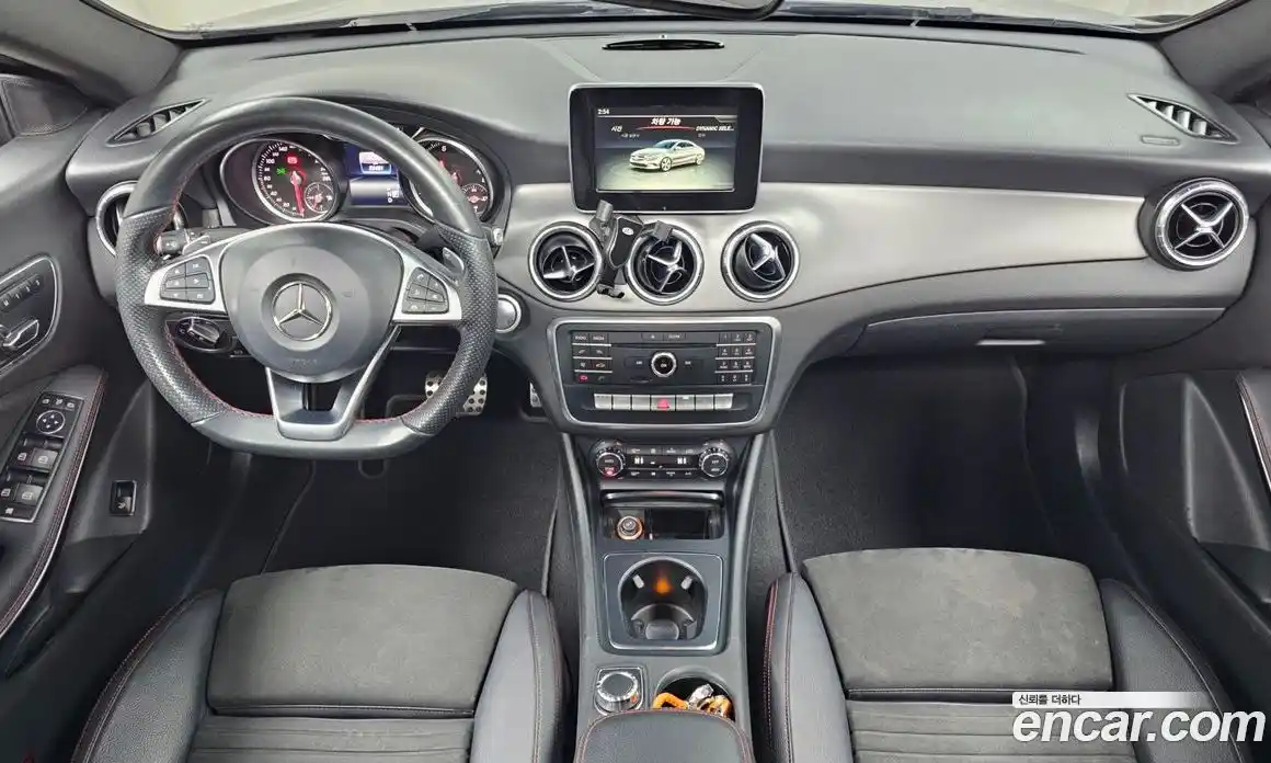 Mercedes-Benz CLA-Class 2018 2.0 Автомат в Москве № 412589, фото 7