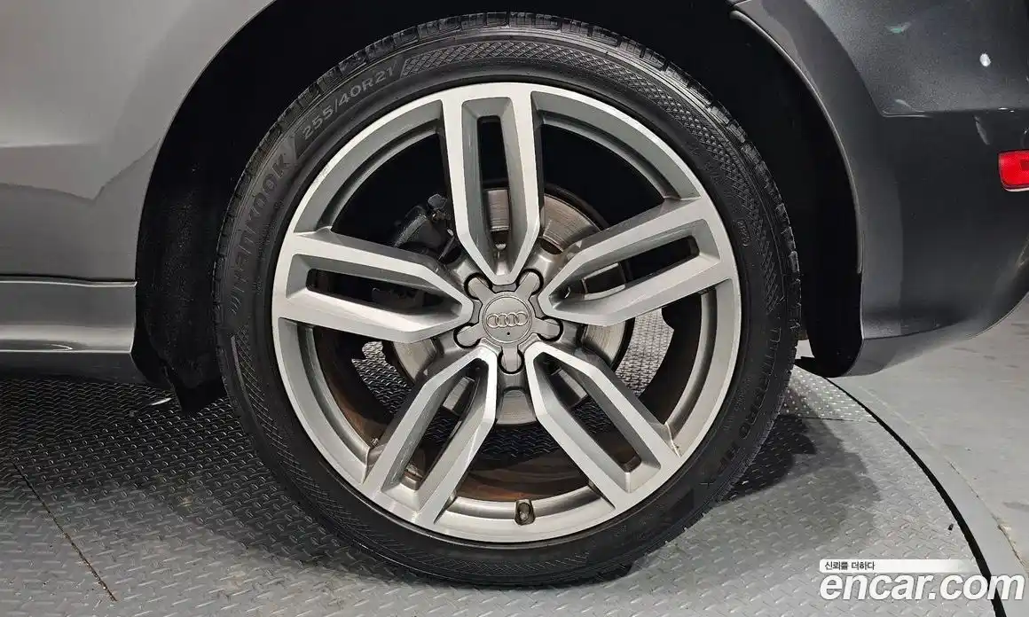 Audi SQ5 2015 3.0 Автомат в Москве № 414878, фото 5