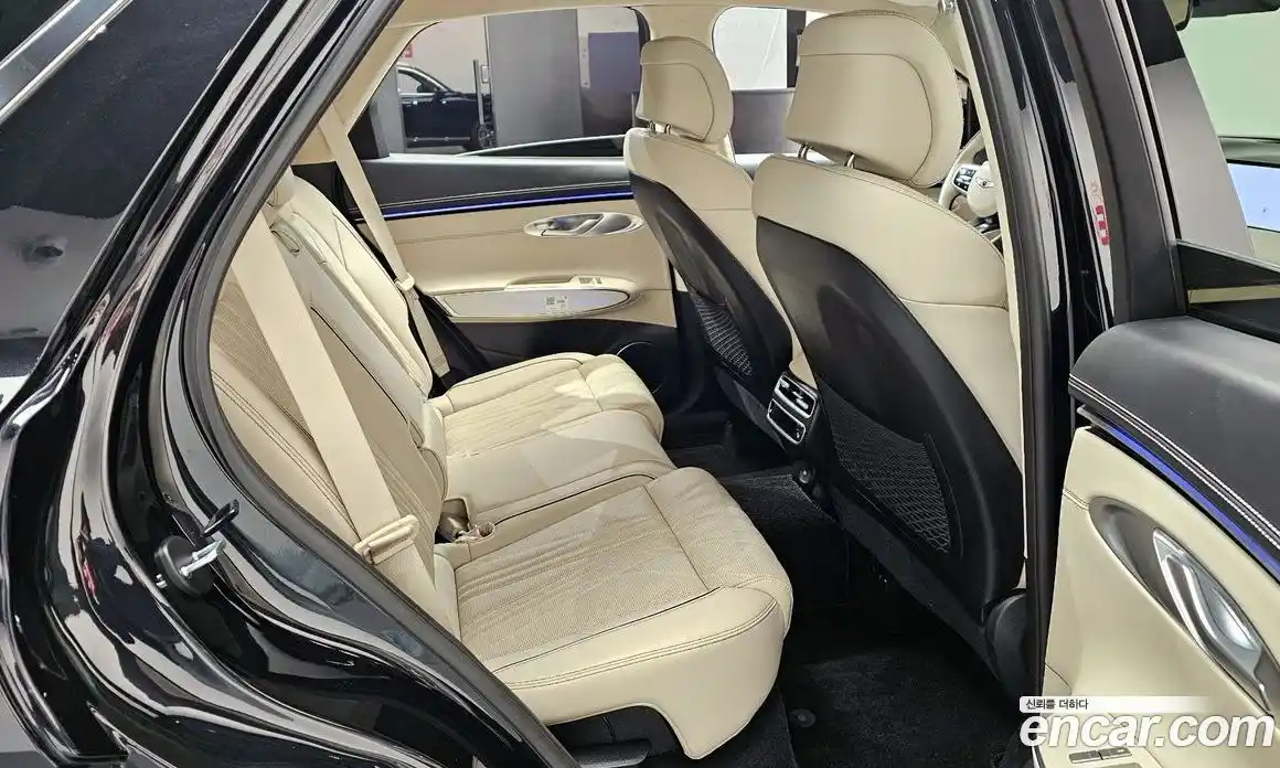 Genesis GV70 2025 2.5 Автомат в Москве № 418834, фото 12