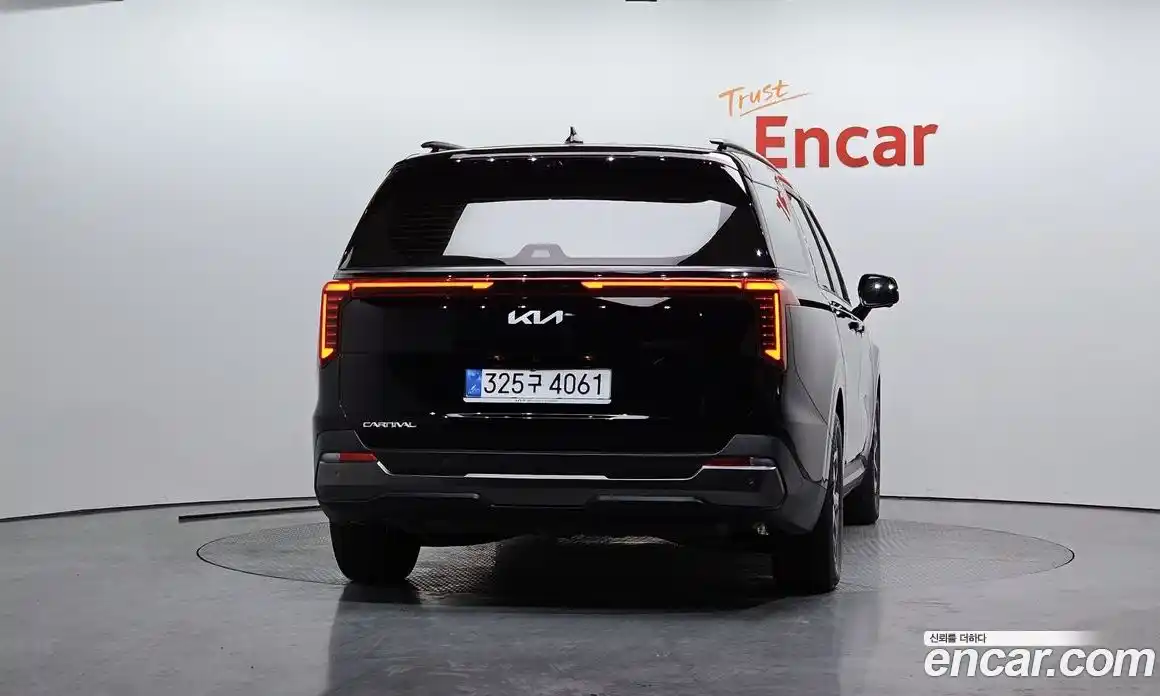 Kia Canival 2024 3.5 Автомат в Москве № 4411, фото 15