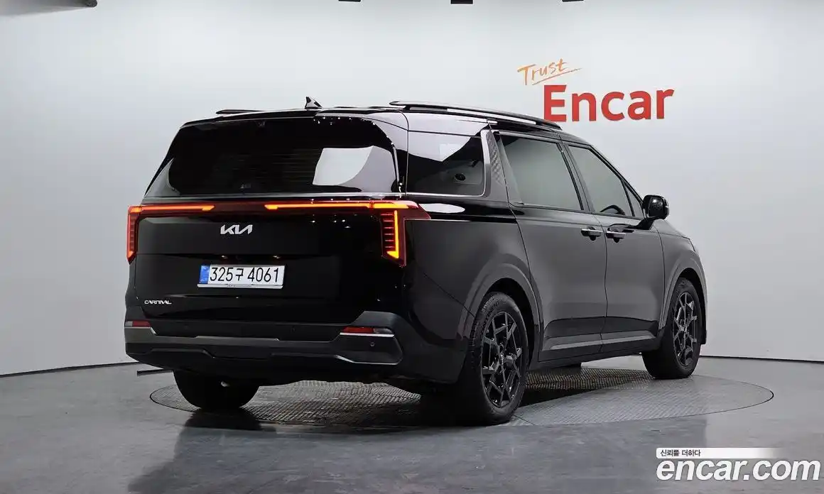 Kia Canival 2024 3.5 Автомат в Москве № 4411, фото 17