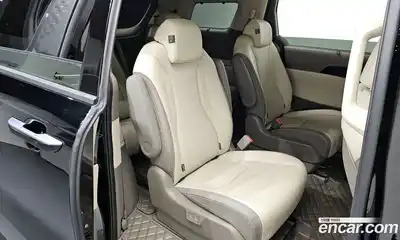 Kia Canival 2024 3.5 Автомат в Москве № 4411, миниатюра 5