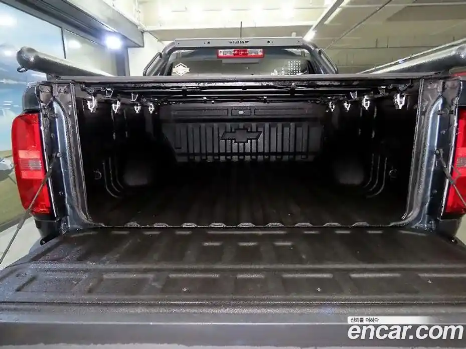 Chevrolet Colorado 2020 3.6 Автомат в Москве № 450870, фото 18