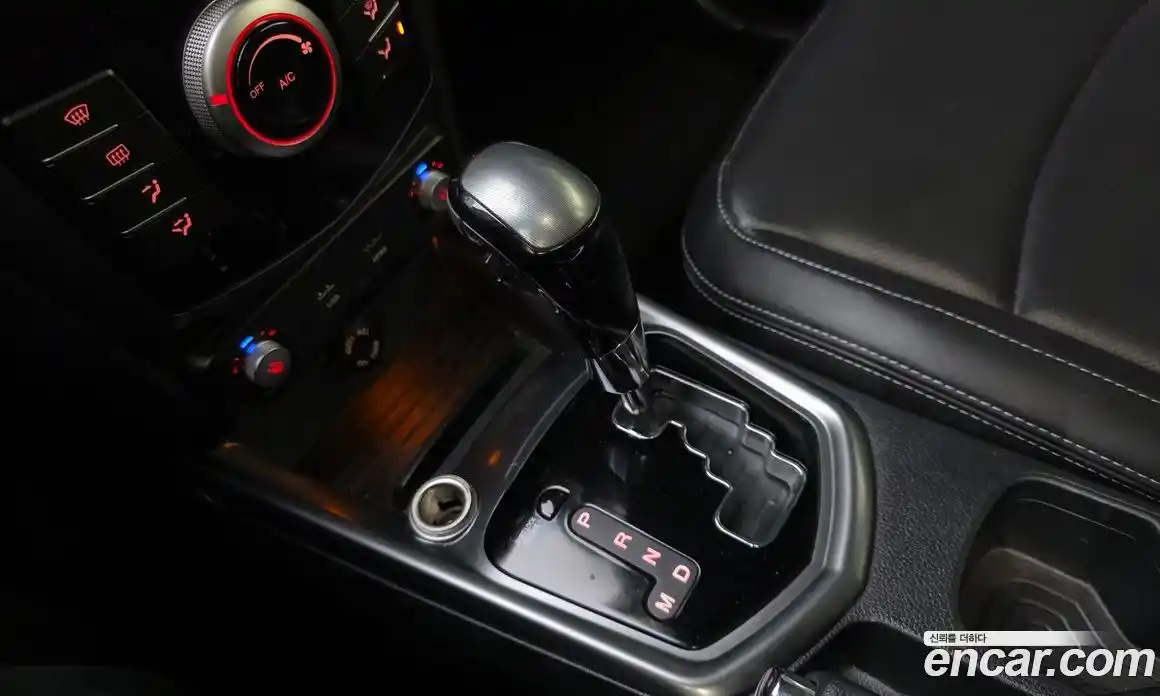 SsangYong TIBOLI 2018 1.6 Автомат в Москве № 453676, фото 9