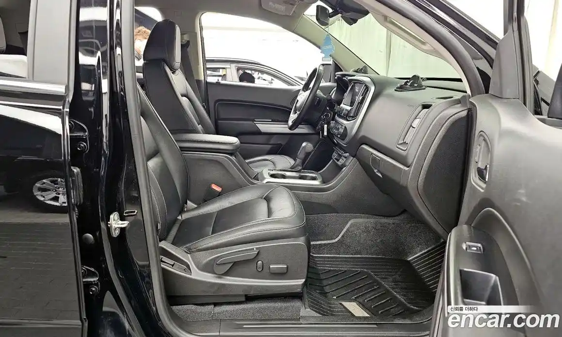 Chevrolet Colorado 2020 3.6 Автомат в Москве № 454944, фото 10