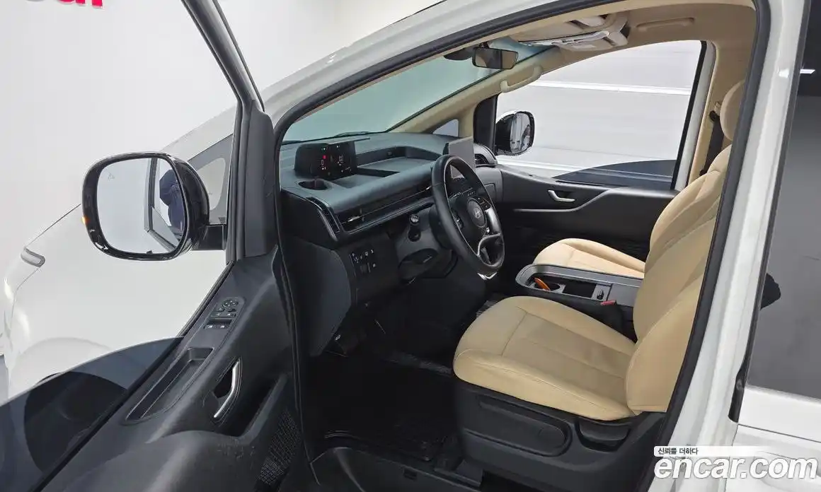 Hyundai Staria 2025 1.6 Автомат в Москве № 458292, фото 11