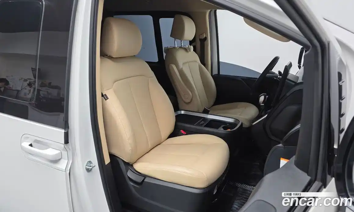 Hyundai Staria 2025 1.6 Автомат в Москве № 458292, фото 10