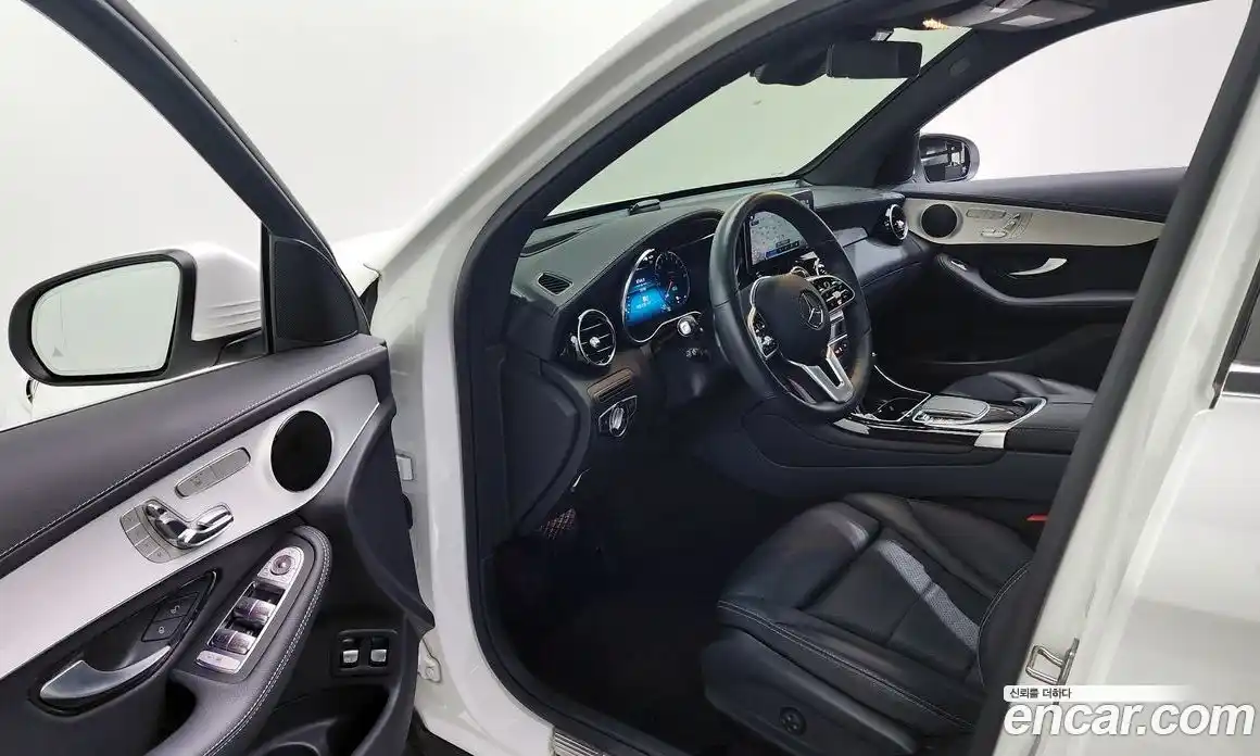 Mercedes-Benz GLC-Class 2021 2.0 Автомат в Москве № 466318, фото 10