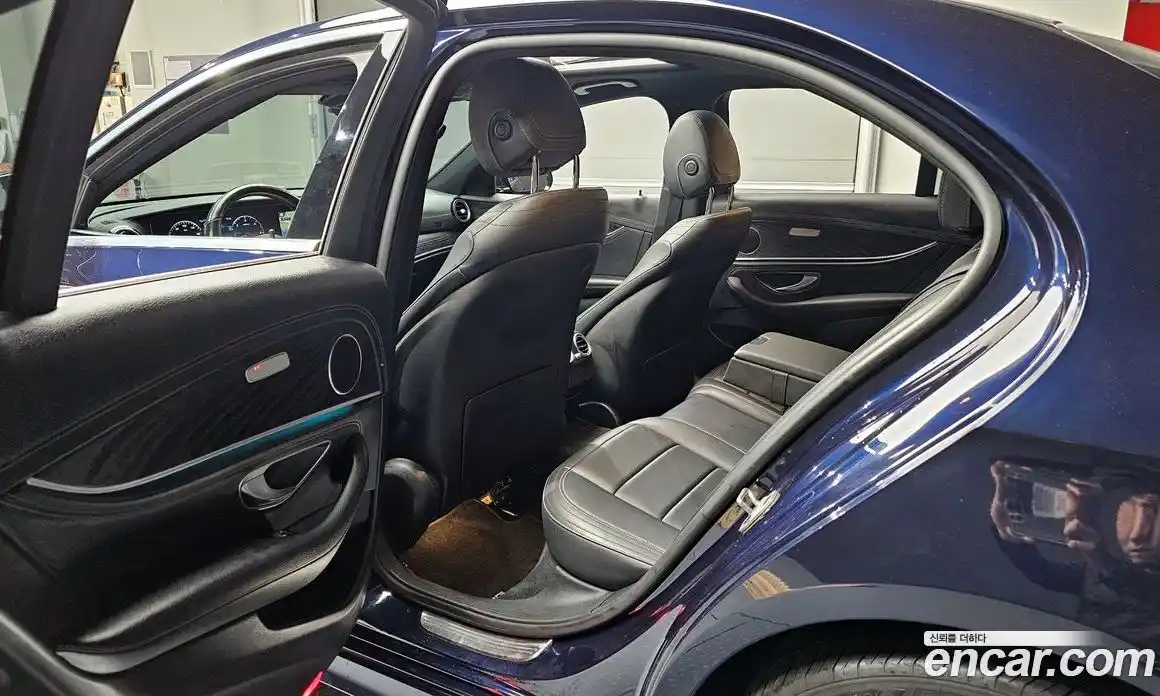 Mercedes-Benz E-Class 2021 1.9 Автомат в Москве № 468022, фото 11