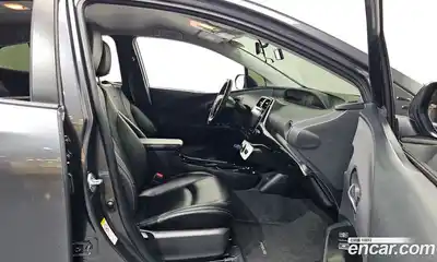 Toyota Prius 2018 1.8 Автомат в Москве № 472981, миниатюра 11