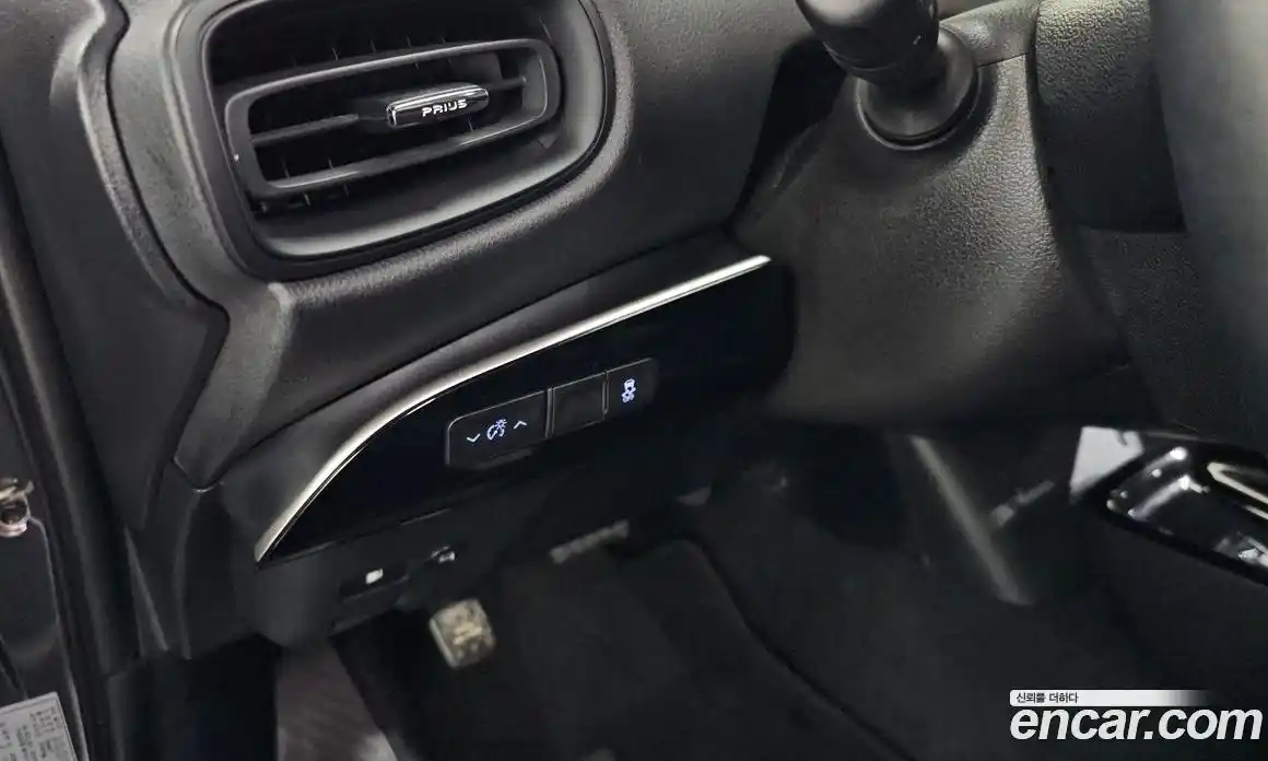 Toyota Prius 2018 1.8 Автомат в Москве № 472981, фото 17