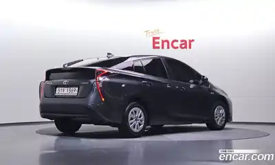 Toyota Prius 2018 1.8 Автомат в Москве № 472981, миниатюра 2