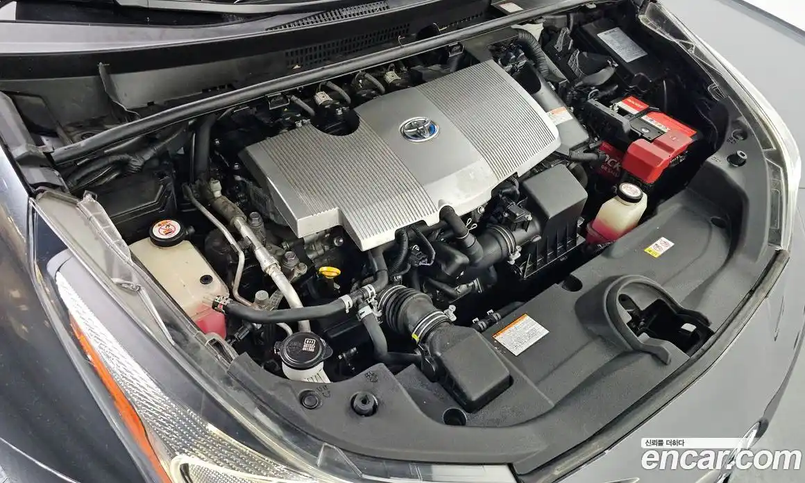 Toyota Prius 2018 1.8 Автомат в Москве № 472981, фото 6