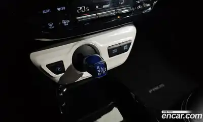 Toyota Prius 2018 1.8 Автомат в Москве № 472981, миниатюра 9