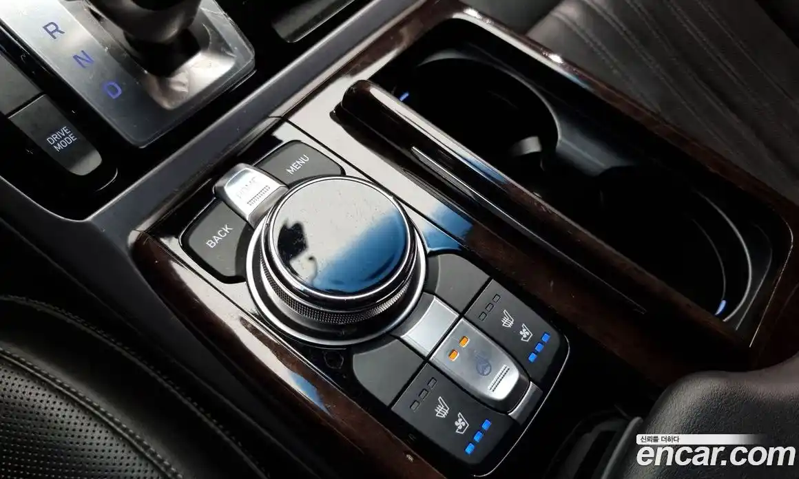 Genesis EQ900 2016 3.8 Автомат в Москве № 56581, фото 11