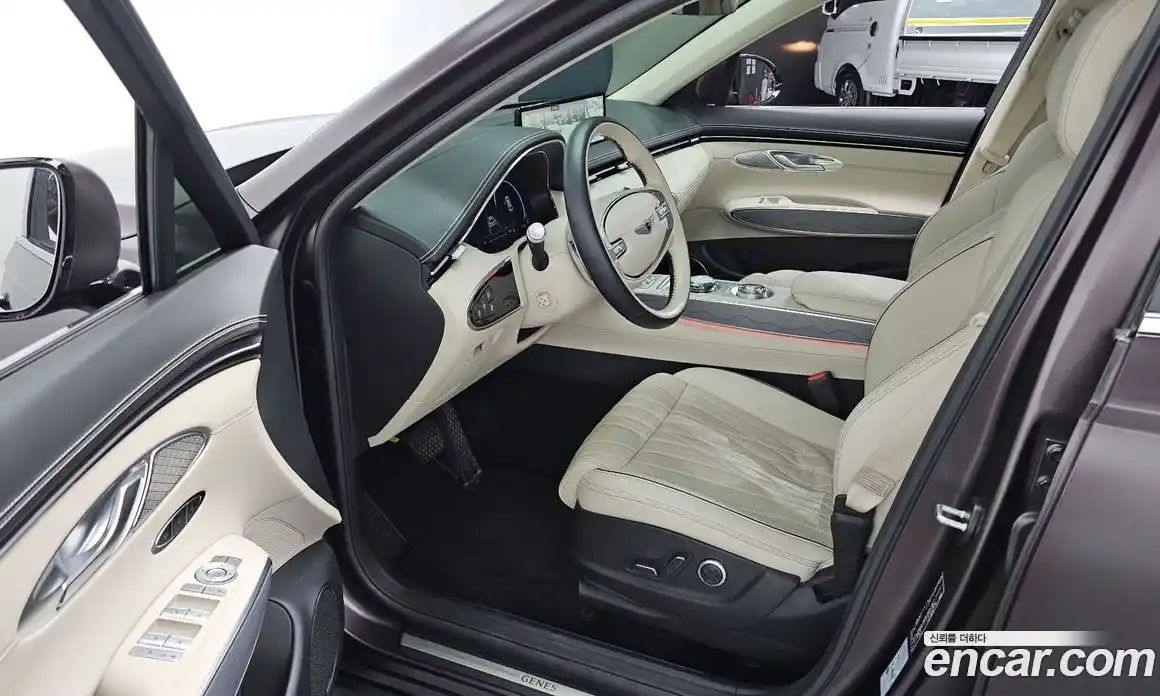 Genesis GV70 2024 2.5 Автомат в Москве № 56741, фото 14