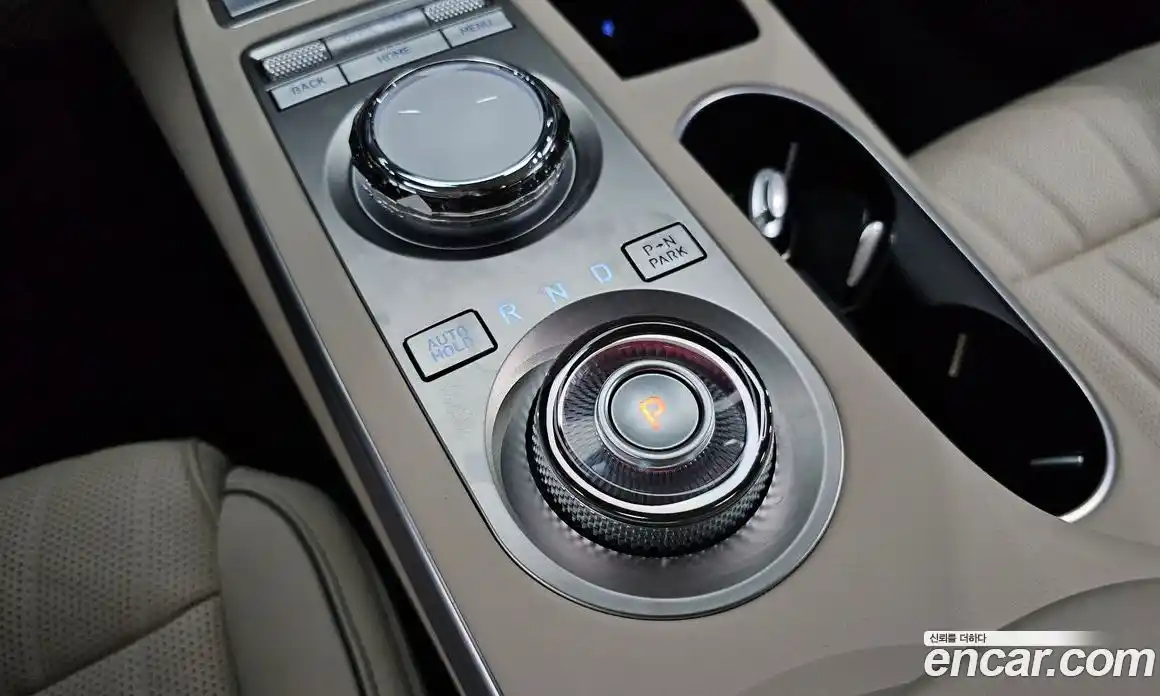 Genesis GV70 2024 2.5 Автомат в Москве № 56741, фото 9