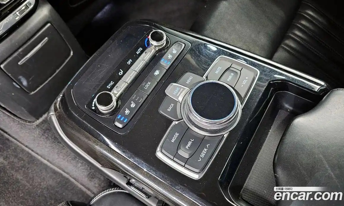 Genesis EQ900 2016 5.0 Автомат в Москве № 81323, фото 16