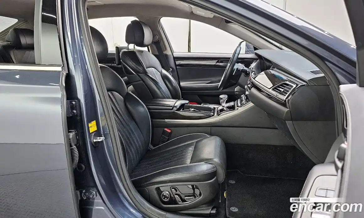 Genesis EQ900 2016 5.0 Автомат в Москве № 81323, фото 10