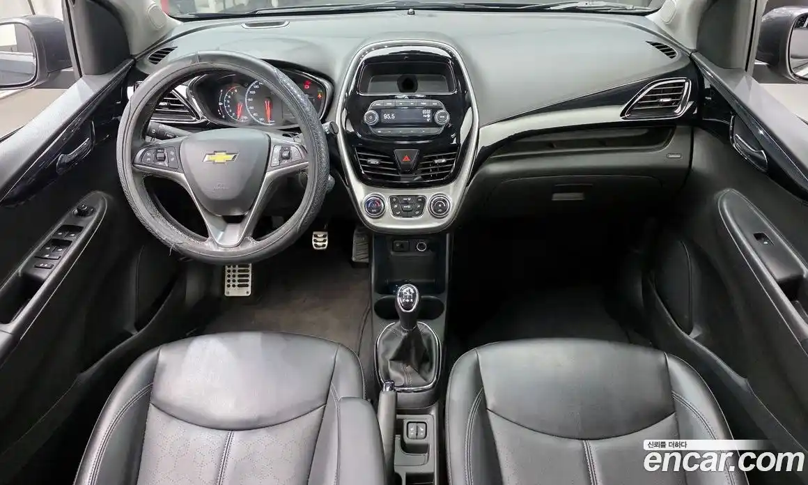 Chevrolet Spark 2018 1.0 Механическая в Москве № 105063, фото 4