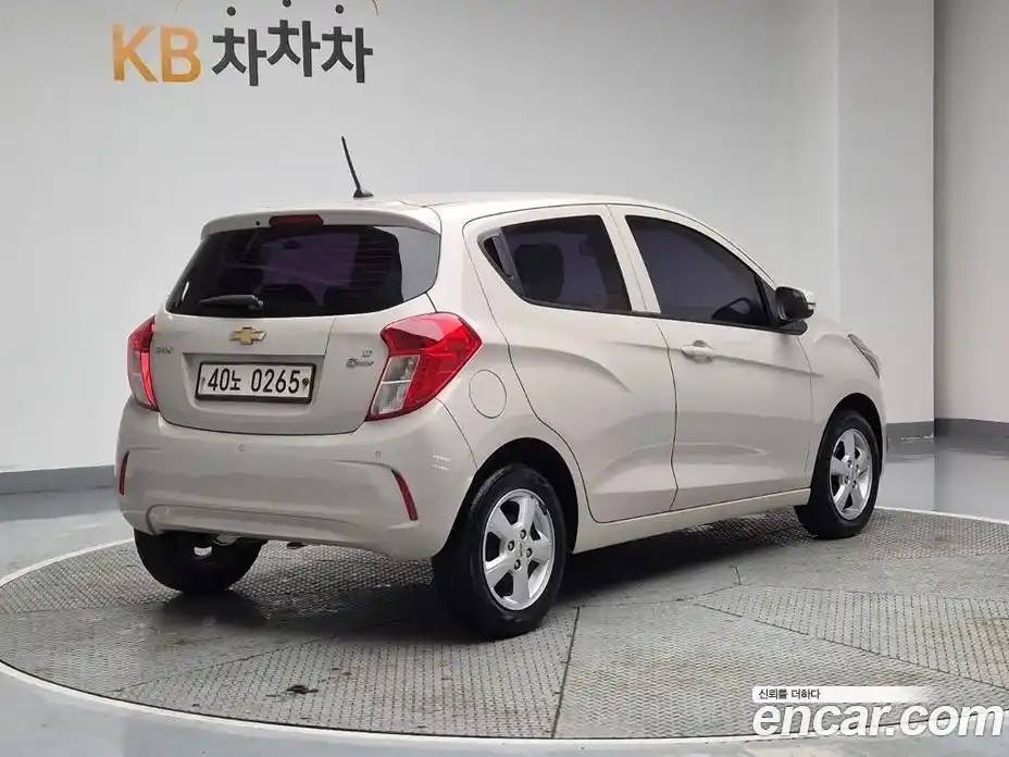 Chevrolet Spark 2017 1.0 Автомат в Москве № 105456, фото 3